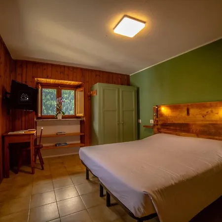 Hotel Ristorante Perret Valgrisenche Esterno foto
