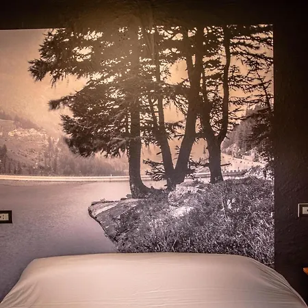 Hotel Ristorante Perret Valgrisenche Esterno foto