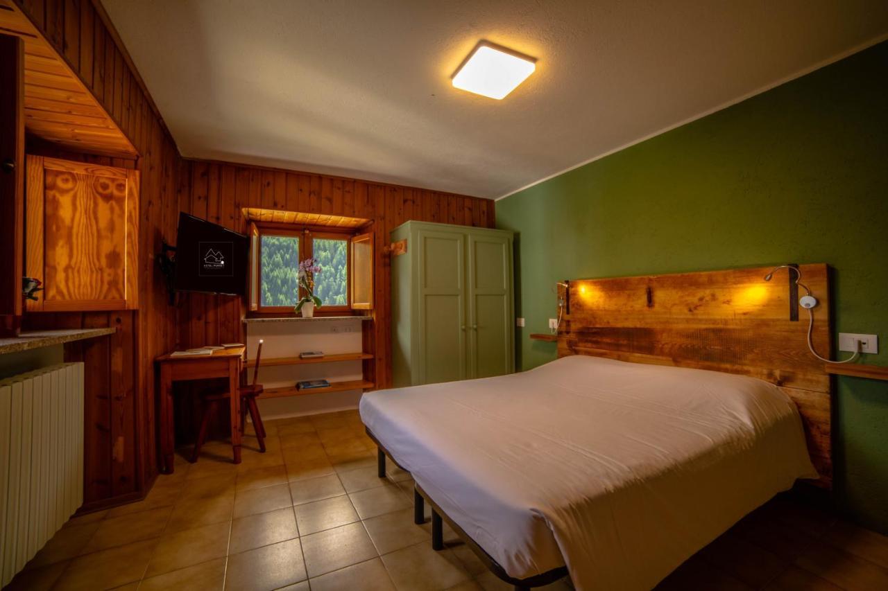 Hotel&restaurant Perret - Mountain People