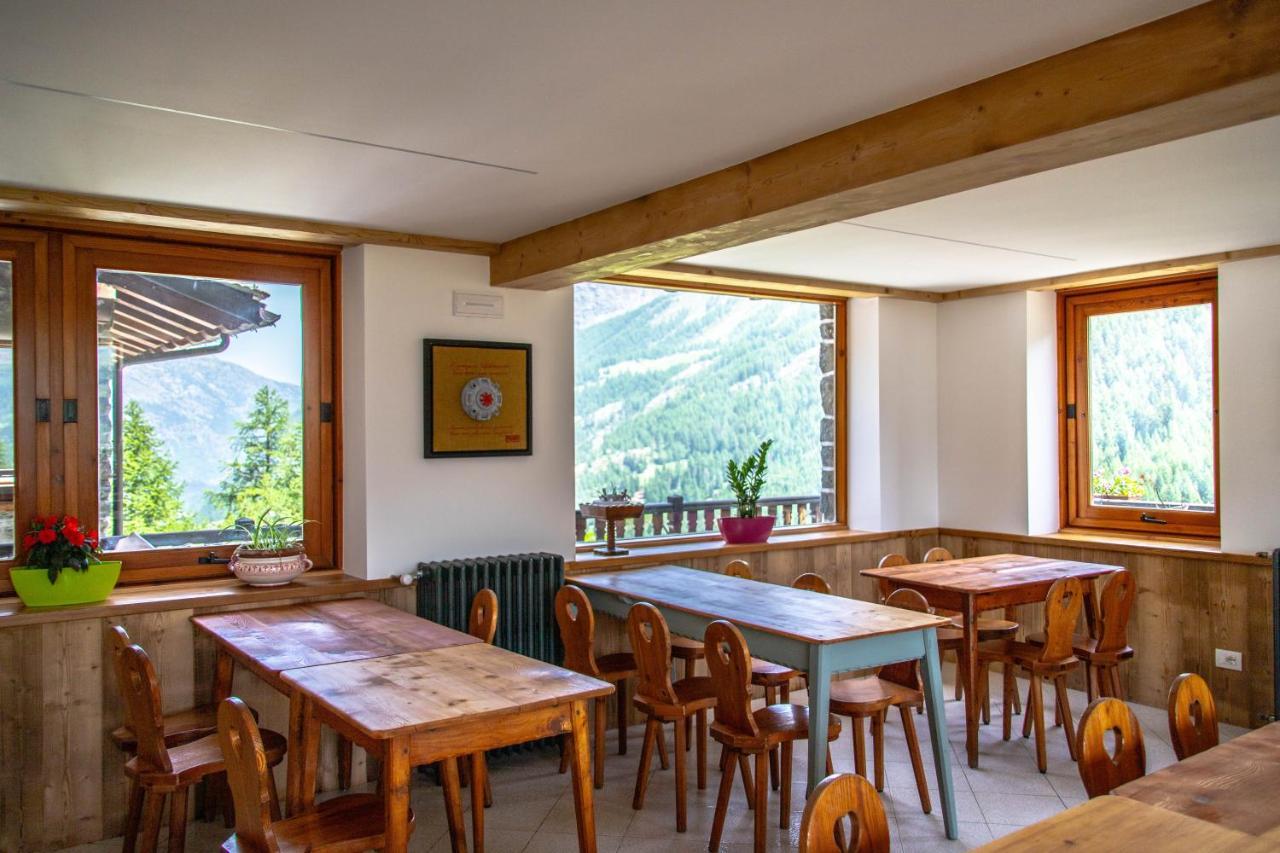 & Restaurant Perret - Mountain People Valgrisenche