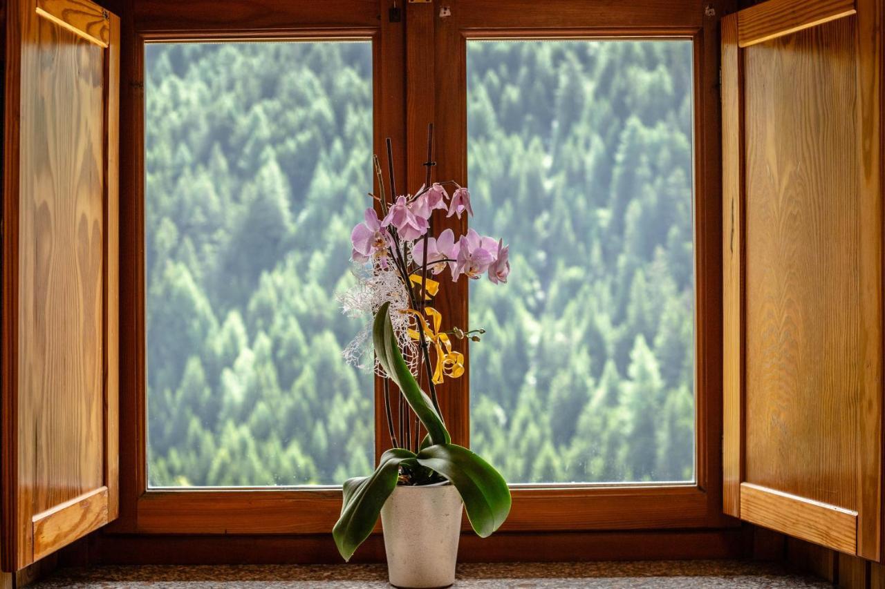 & Restaurant Perret - Mountain People Hotel 2*