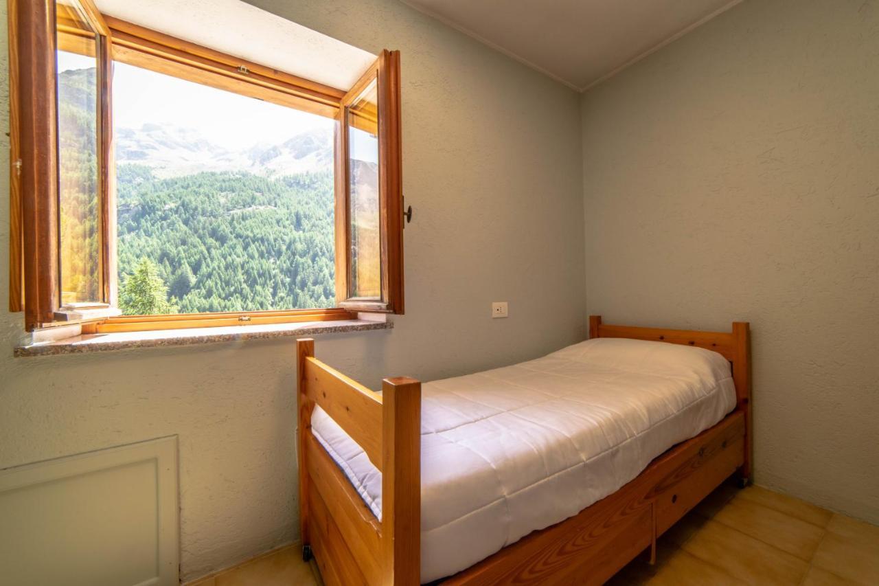 Hotel&restaurant Perret - Mountain People