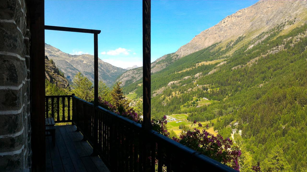 Hotel & Restaurant Perret - Mountain People